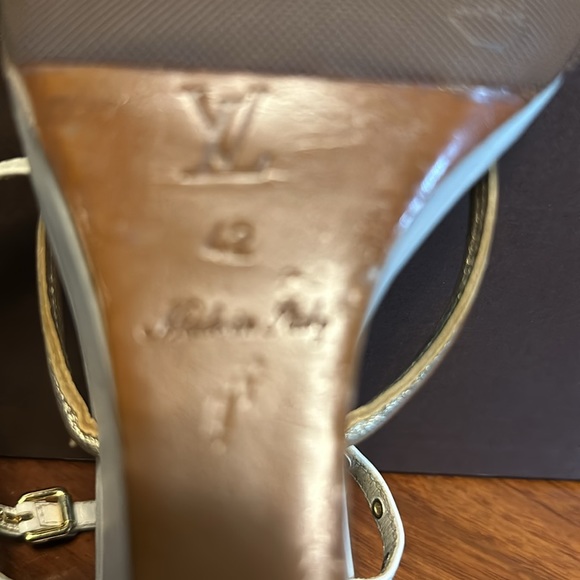 LOUIS VUITTON - Picture 3 of 4